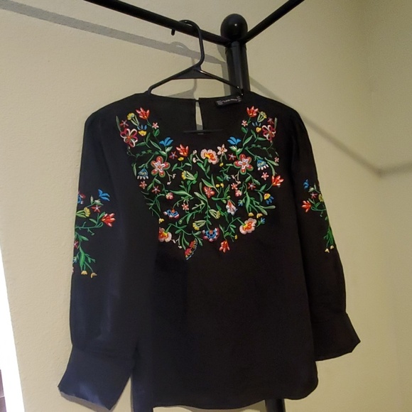 Blouse - Picture 4 of 4